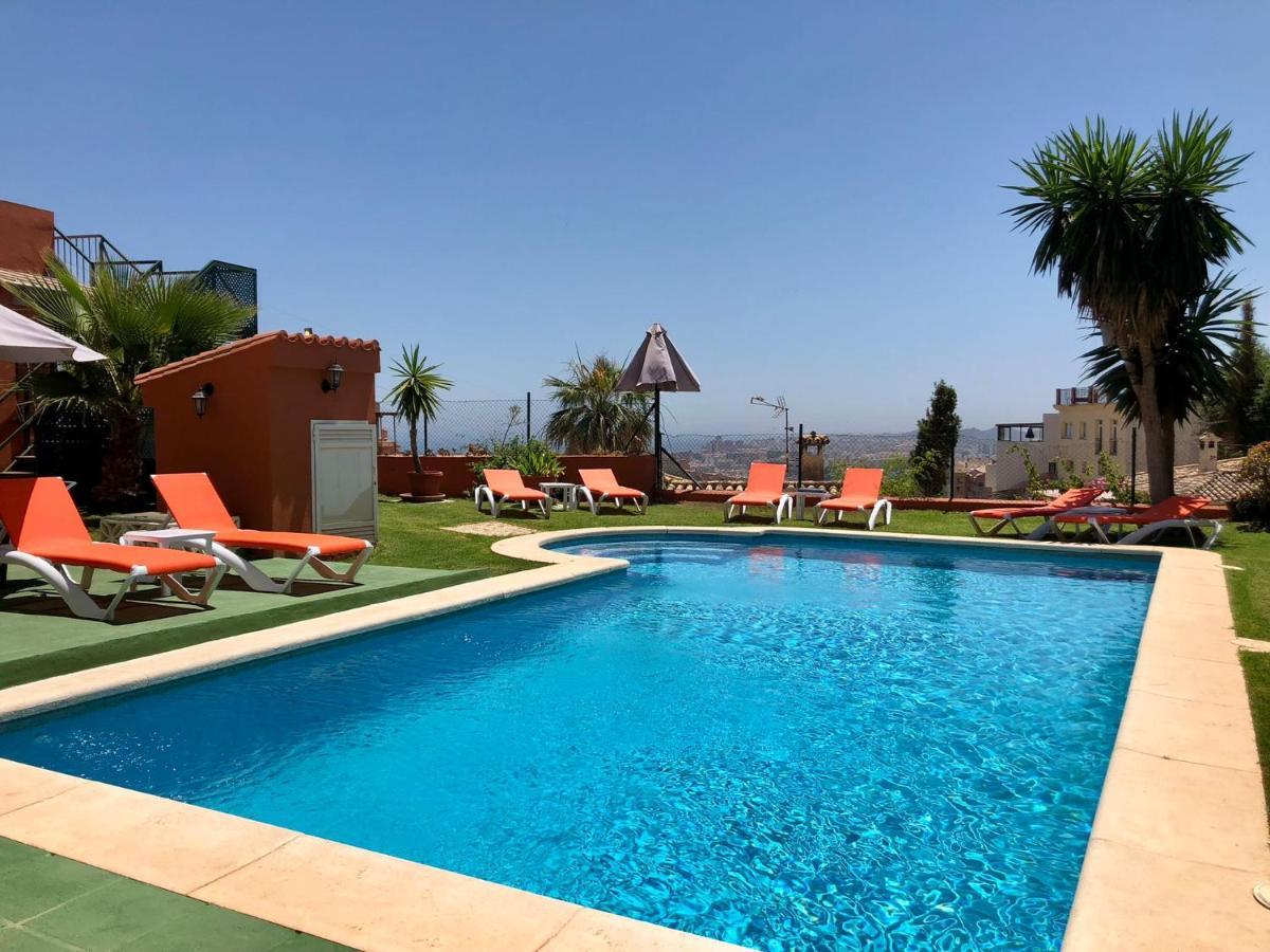 Cozy Rooms In Terraced House Fuengirola Exterior photo